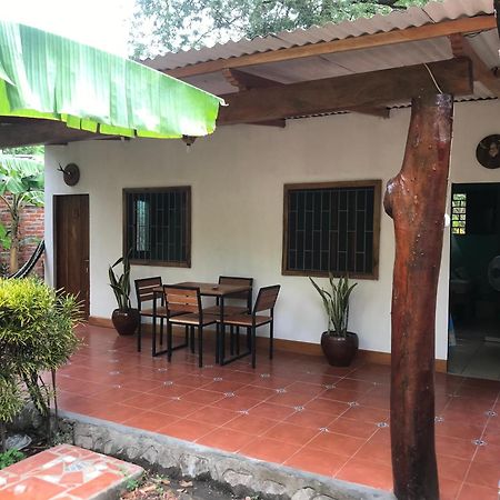 Hostal Asi Es Mi Tierra Balgue Exterior foto