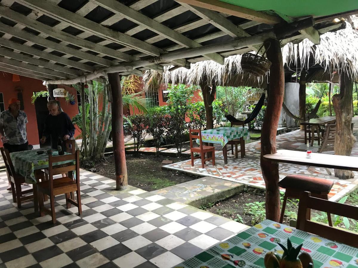 Hostal Asi Es Mi Tierra Balgue Exterior foto