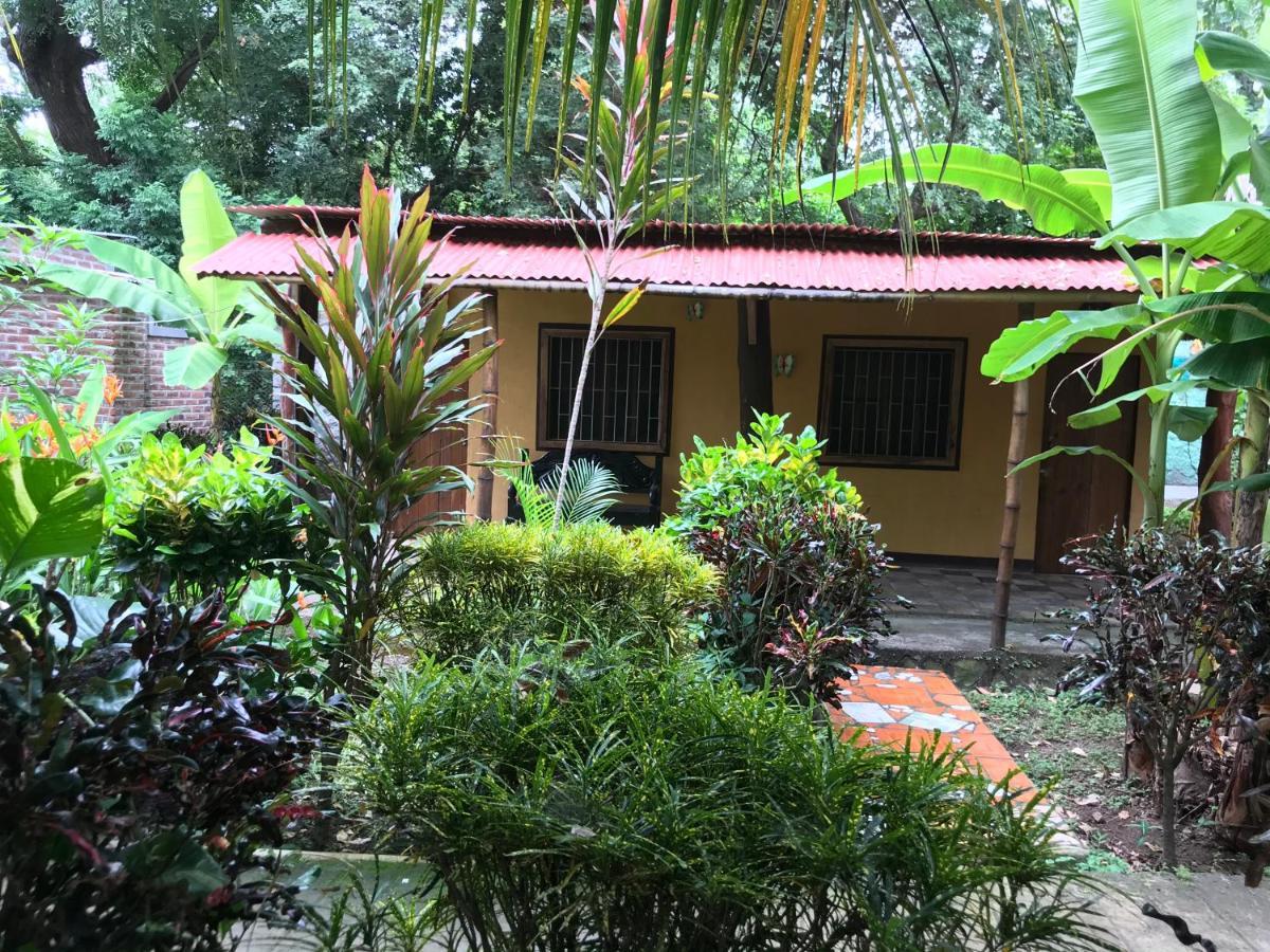 Hostal Asi Es Mi Tierra Balgue Exterior foto